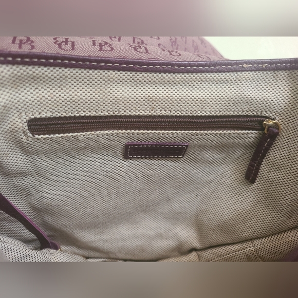 Dooney & Burke Logo Shouldér Bag - Picture 3 of 3